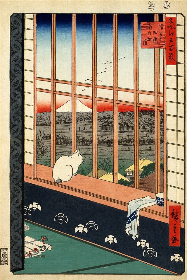 歌川広重「名所江戸百景 浅草田甫酉の町詣」。格子窓の窓辺に白い猫が座り、外には田んぼと富士山が見える